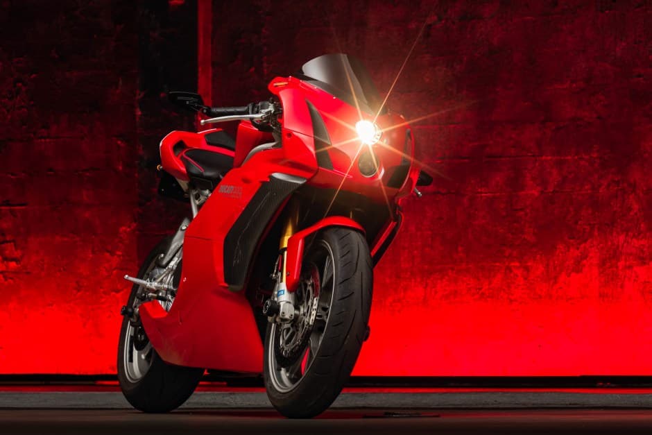 2003 Ducati 999 sold for $11,999
