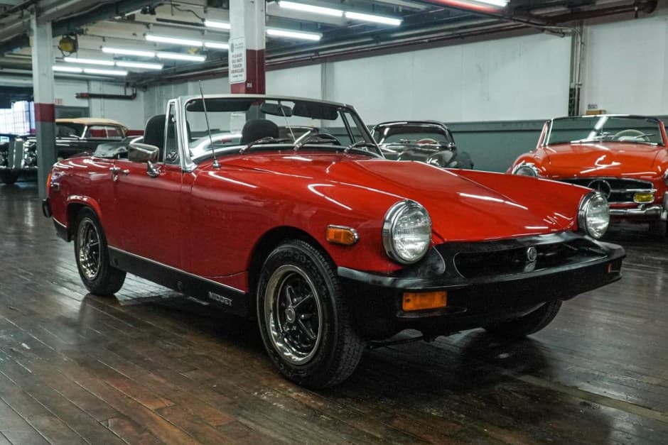 2000 MG Midget sold for $11,500