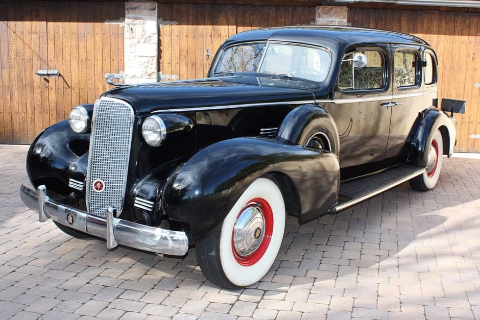 1937 Cadillac Series 75/Fleetwood sold for $38,000