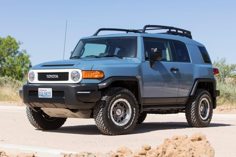 2014 Toyota FJ Cruiser sold for $69,500