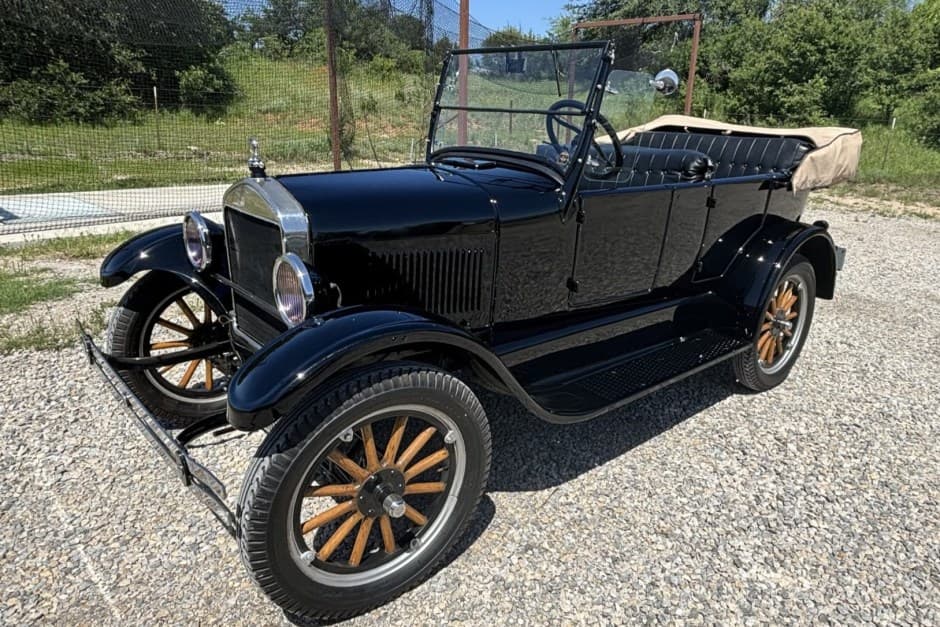 1926 Ford  sold for $19,500