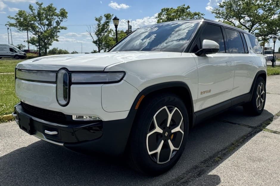 2023 Rivian R1S sold for $68,500