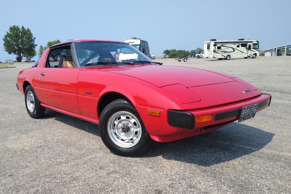 1979 Mazda RX-7 FB sold for $10,200