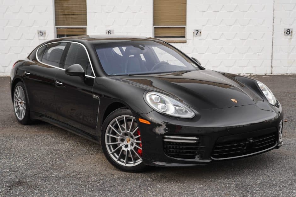 2014 Porsche Panamera sold for $67,471