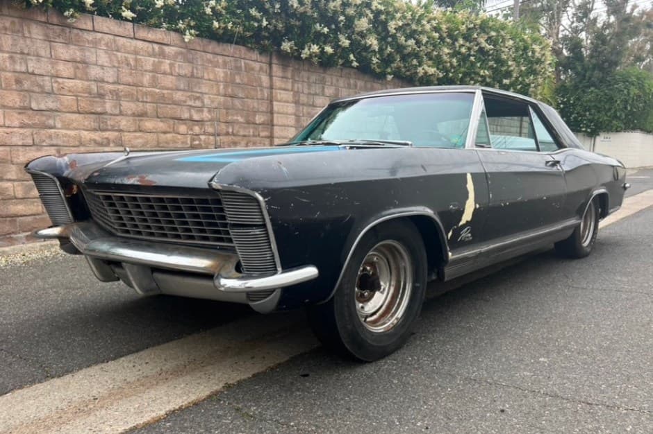 1965 Buick Riviera sold for $30,500