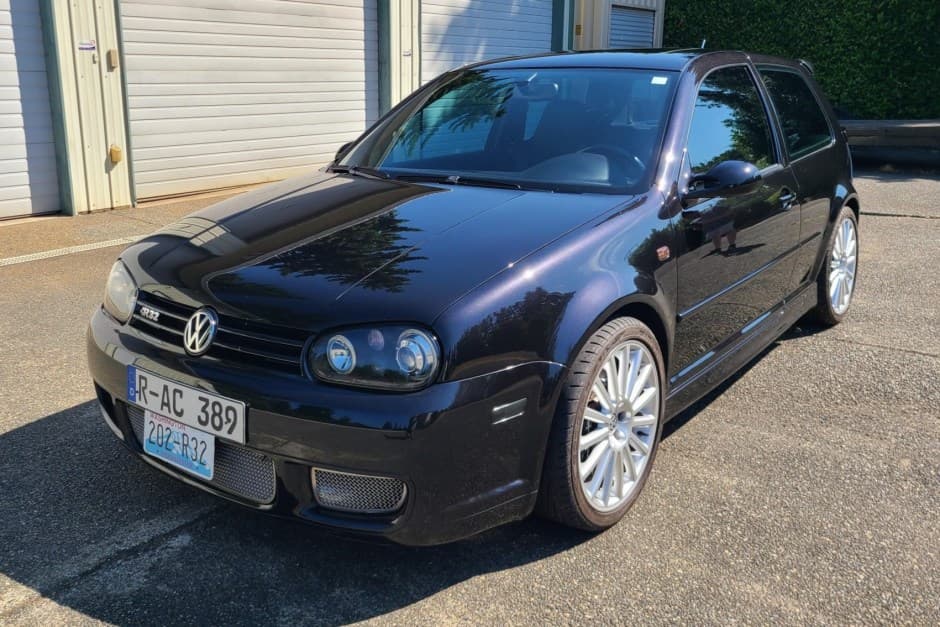2004 Volkswagen R32 sold for $22,750