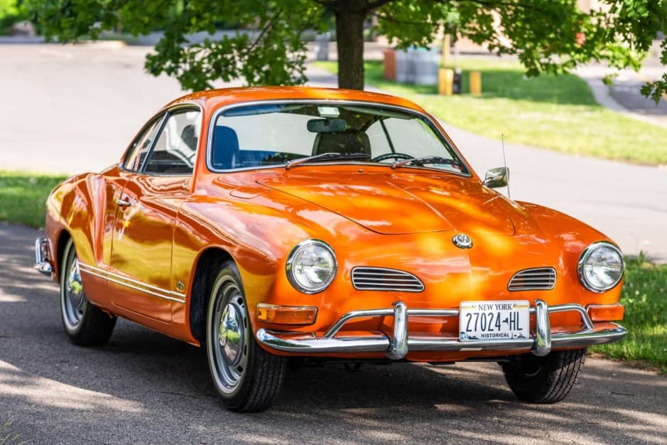 1971 Volkswagen Karmann Ghia sold for $16,750