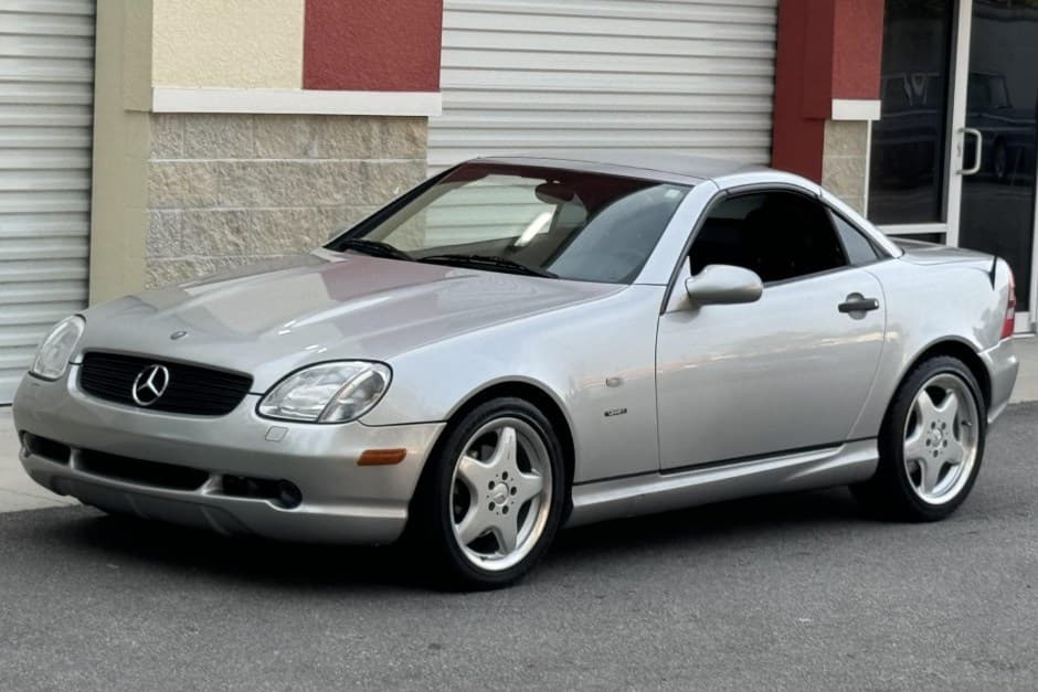 1999 Mercedes-Benz SLK-Class sold for $8,100