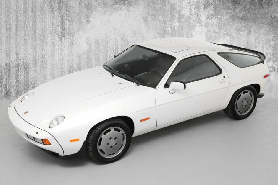 1984 Porsche 928 sold for $27,750