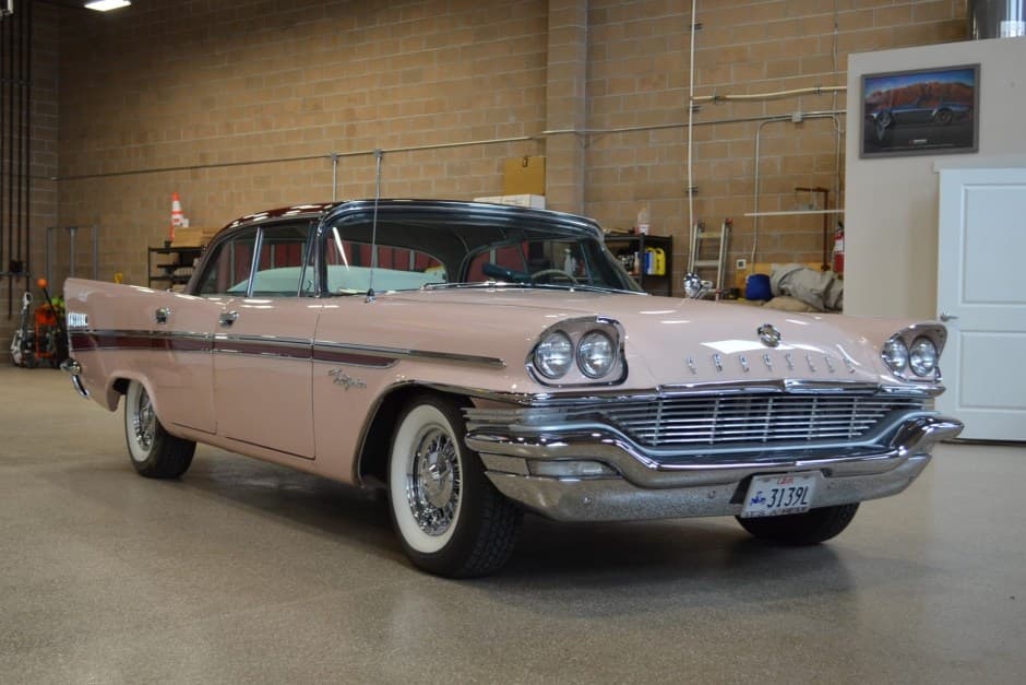 1957 Chrysler New Yorker sold for $20,000