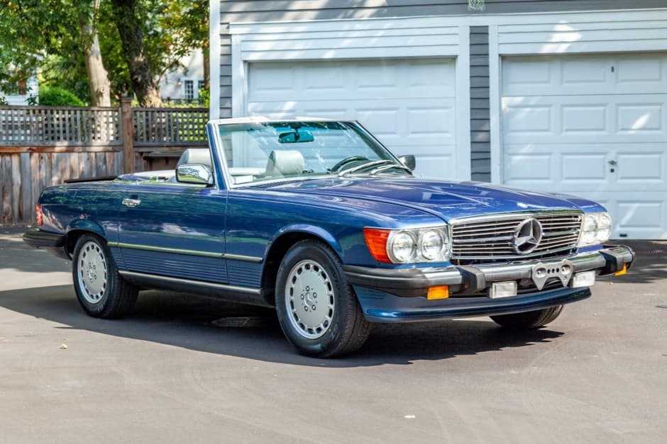1989 Mercedes-Benz R107 SL sold for $30,500
