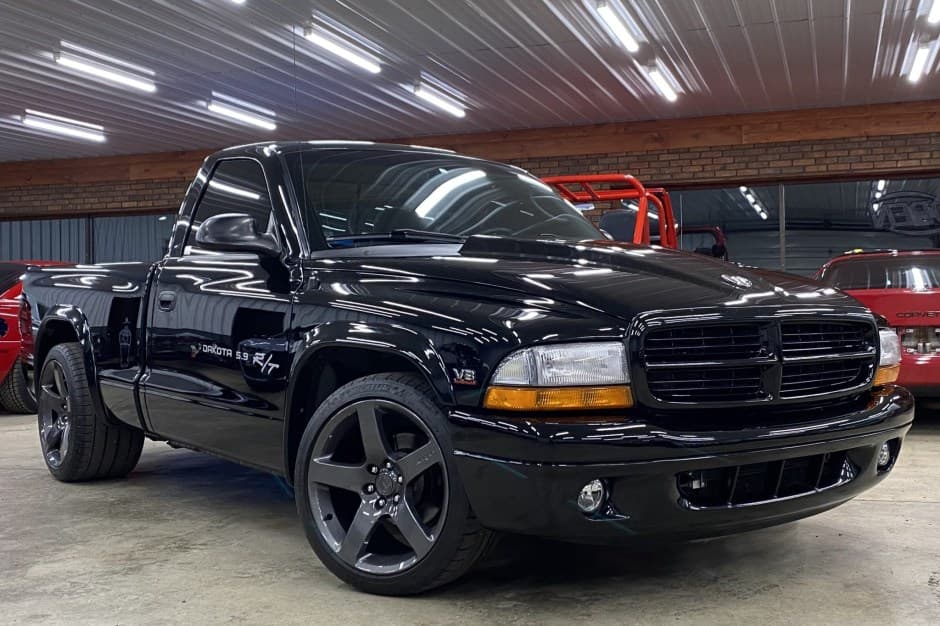 2000 Dodge Dakota (1997-2004) sold for $15,000