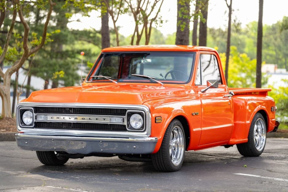 1969 Chevrolet C/K (1967-1972) sold for $31,500