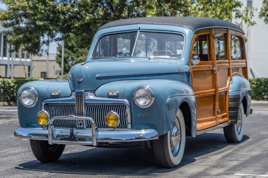 1946 Ford Standard, Deluxe, & Super Deluxe sold for $80,000