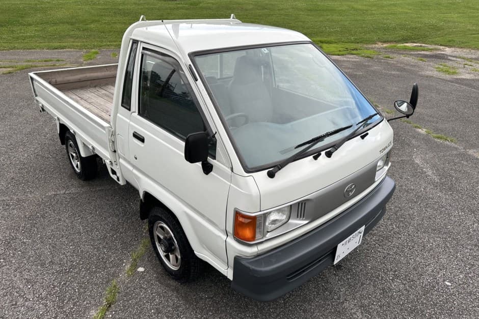 1998 Toyota LiteAce & TownAce sold for $27,800