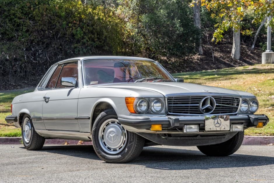 1977 Mercedes-Benz C107 SLC sold for $5,500
