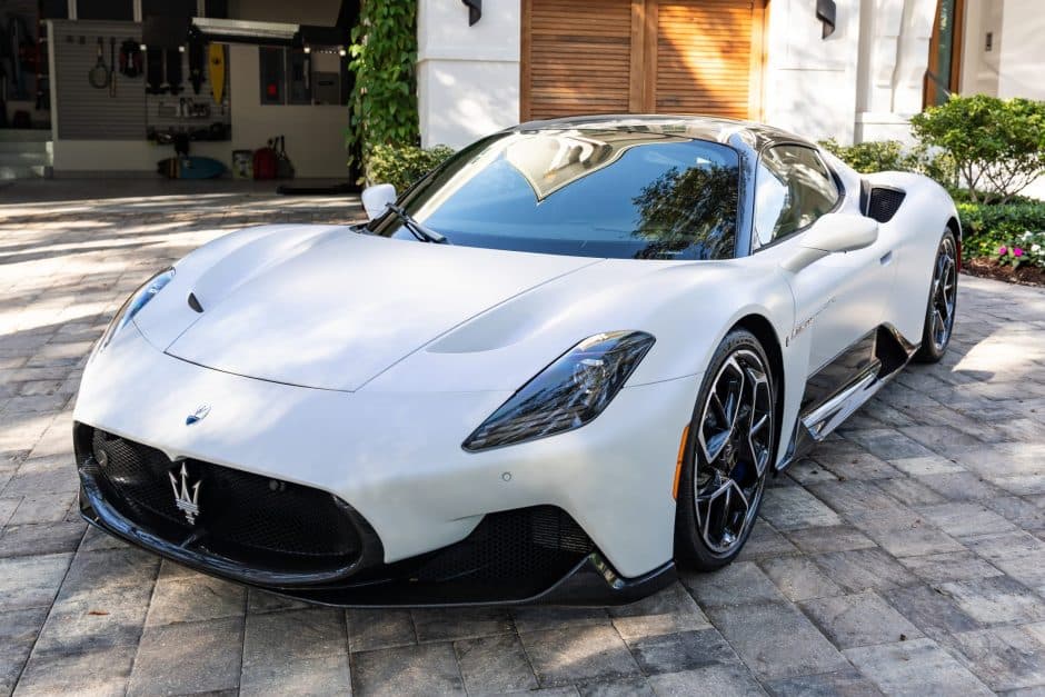 2022 Maserati MC20 sold for $185,000
