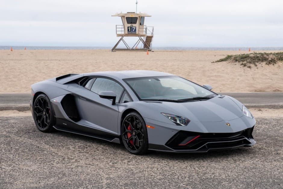 2022 Lamborghini Aventador sold for $569,000