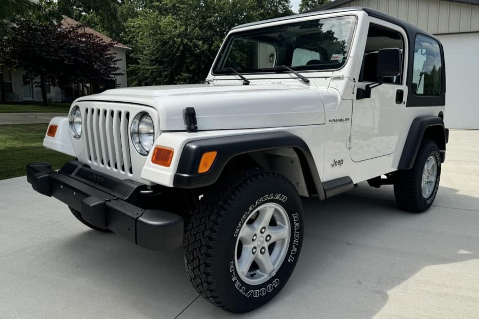 2001 Jeep Wrangler TJ (1997-2006) sold for $13,500