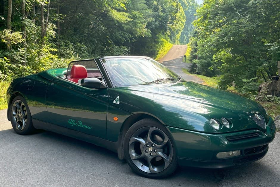 1996 Alfa Romeo GTV & Spider (Type 916) sold for $7,250