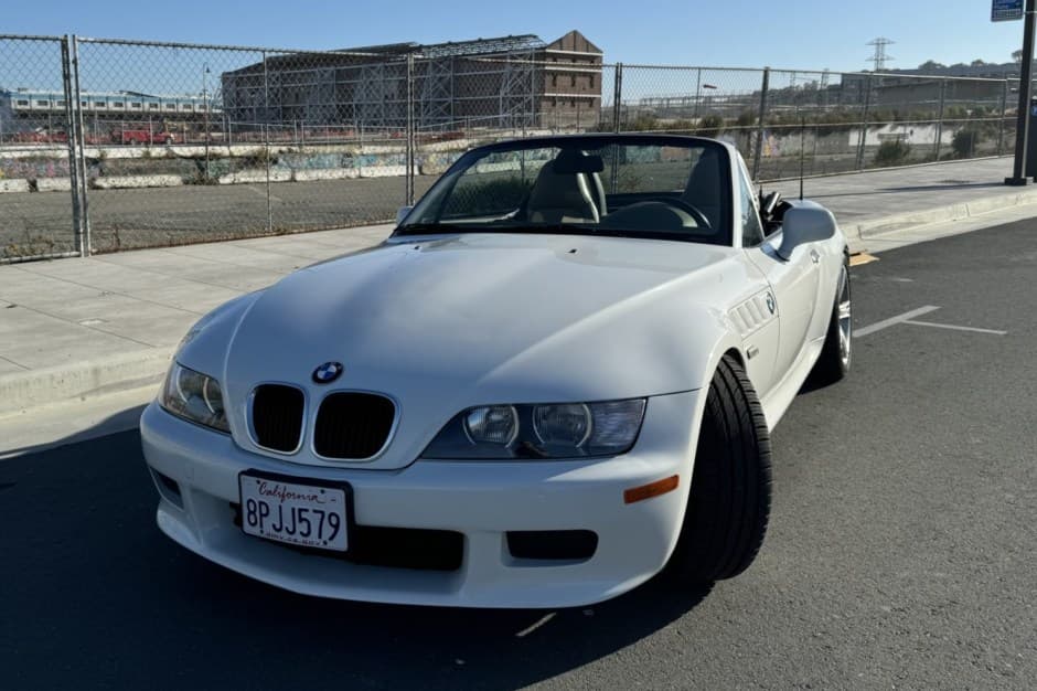 2000 BMW Z3 sold for $9,500