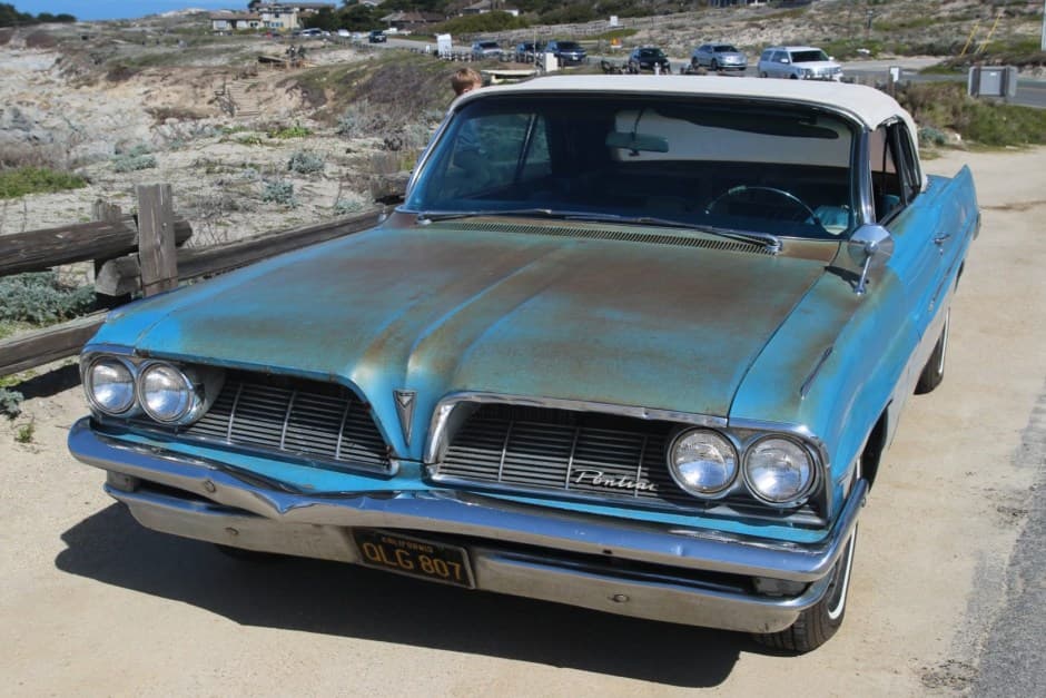 1961 Pontiac Catalina sold for $9,000