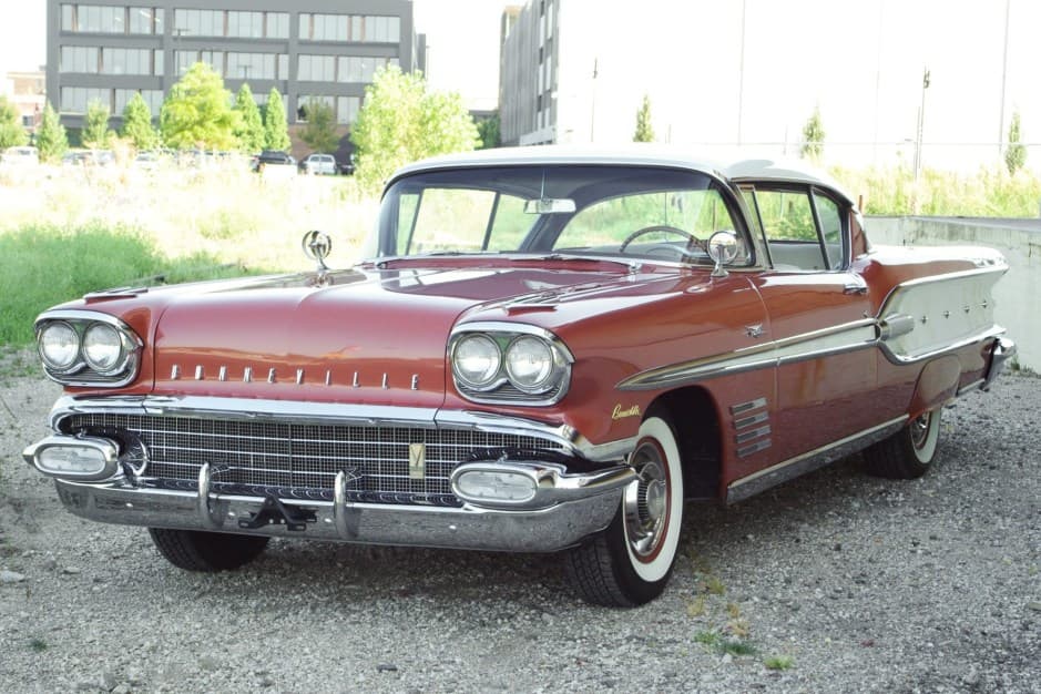 1958 Pontiac Bonneville sold for $39,000
