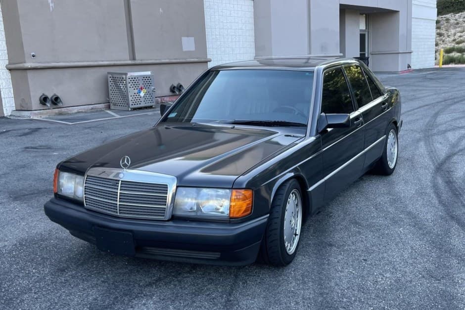 1991 Mercedes-Benz W201 190 sold for $12,100