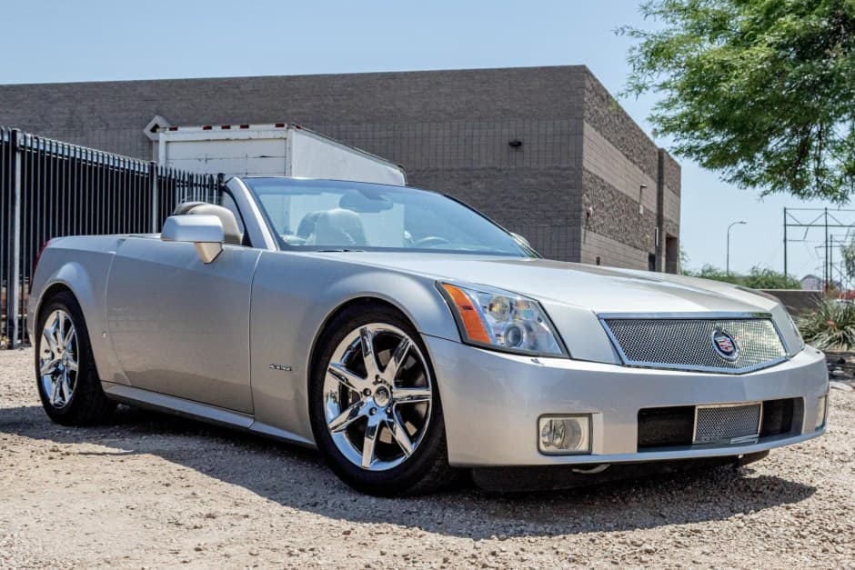 2006 Cadillac XLR sold for $18,811