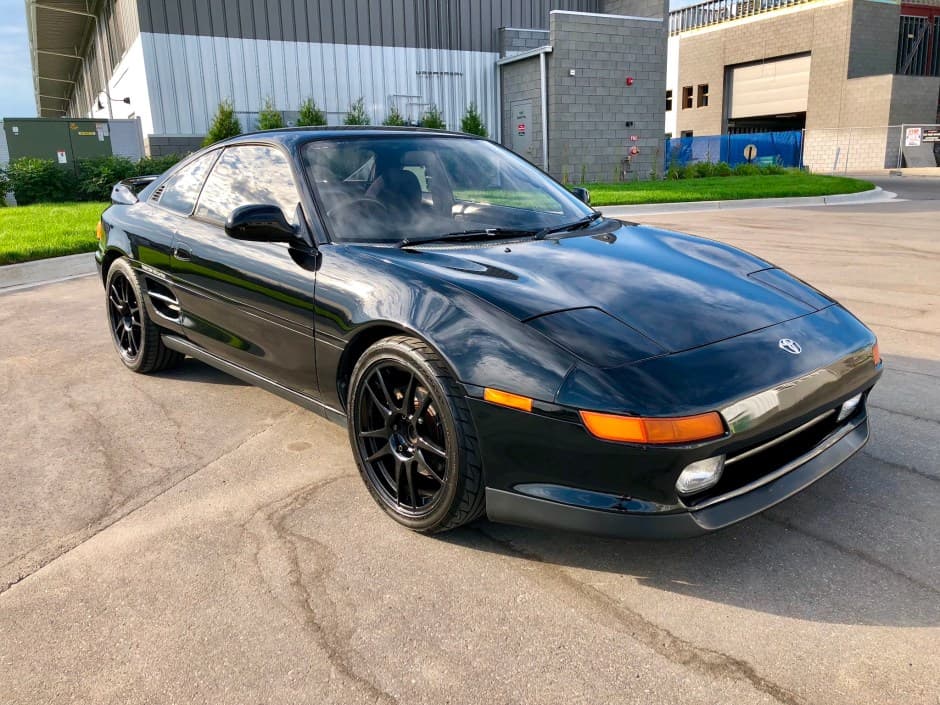 1992 Toyota SW20 MR2 sold for $7,600