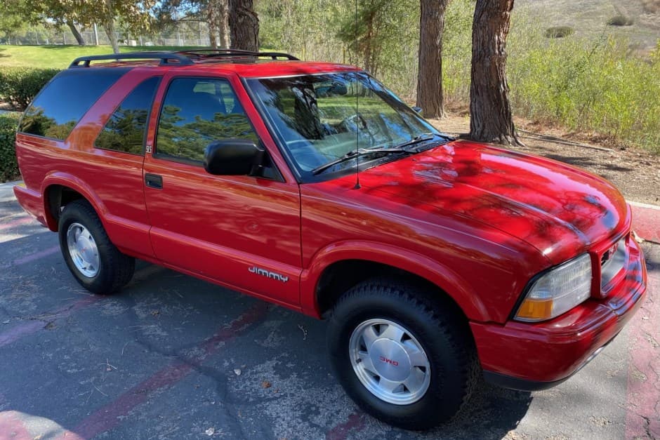 2001 GMC Jimmy (1995-2005) sold for $6,577