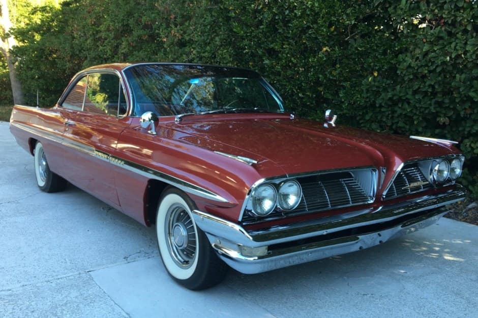 1961 Pontiac Bonneville sold for $35,250