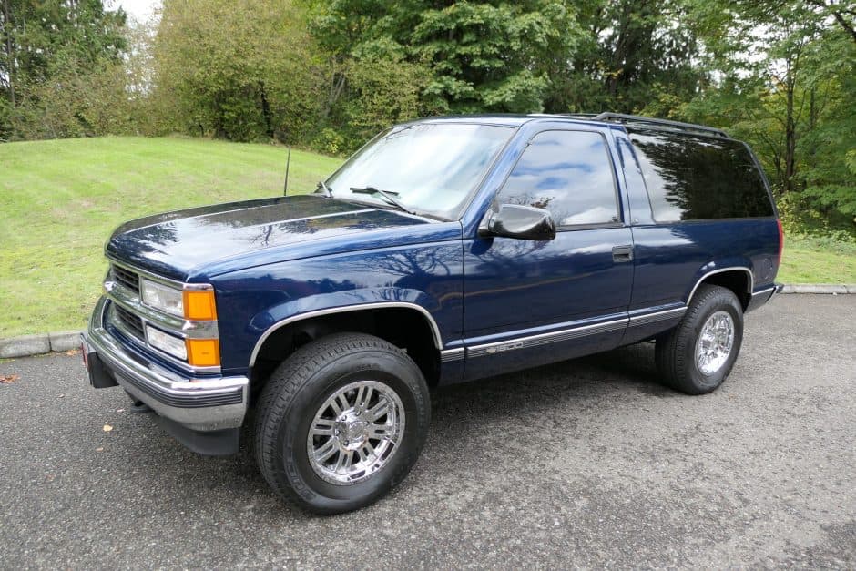 1996 Chevrolet Tahoe GMT400 sold for $12,550