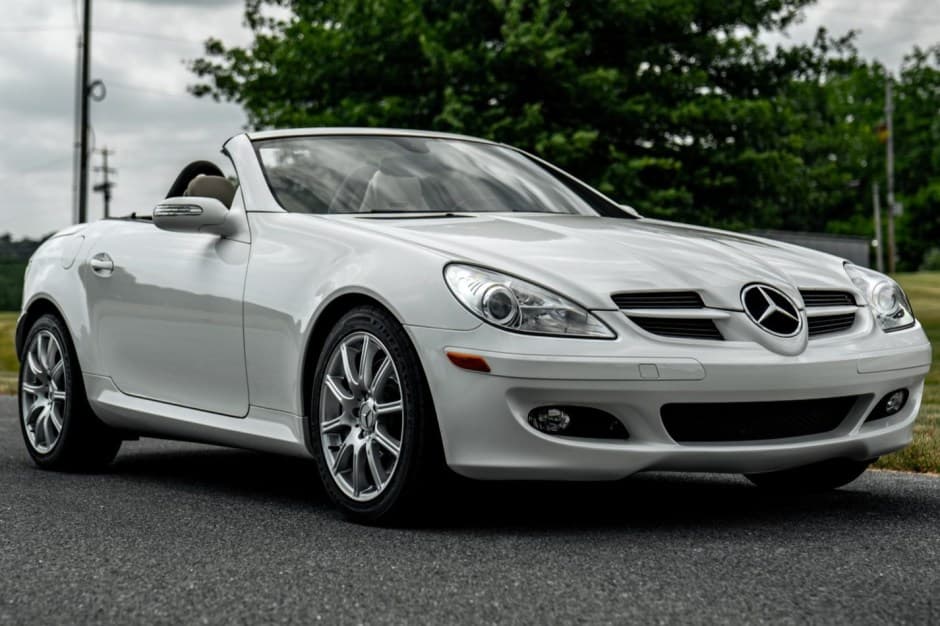 2005 Mercedes-Benz SLK-Class sold for $13,500