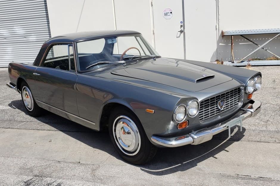 1966 Lancia Flaminia sold for $50,000