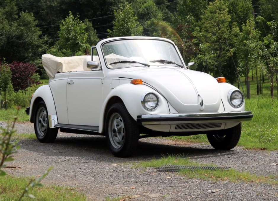 1979 Volkswagen Super Beetle sold for $27,250