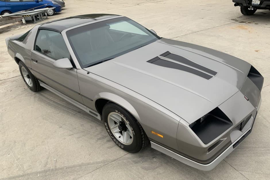 1983 Chevrolet Camaro 3rd Generation 1982-1992 sold for $16,750