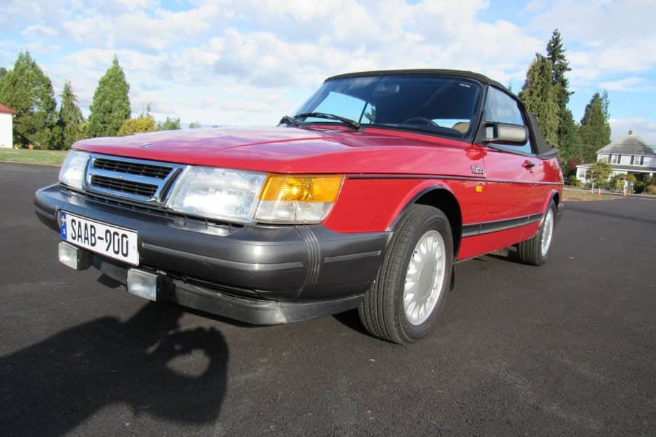 1987 Saab 900 sold for $27,500