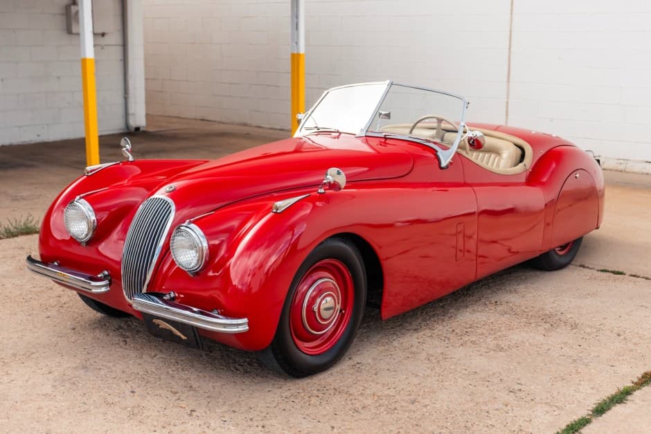 1952 Jaguar XK120 sold for $53,000