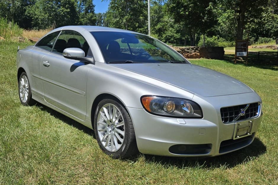 2008 Volvo C70 sold for $6,300