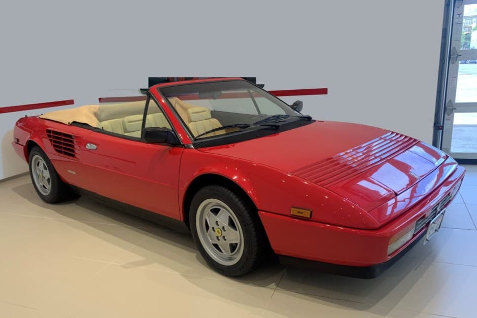 1988 Ferrari Mondial sold for $48,250