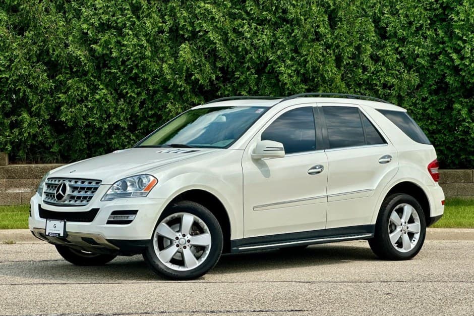 2011 Mercedes-Benz M-Class & GLE-Class sold for $18,000
