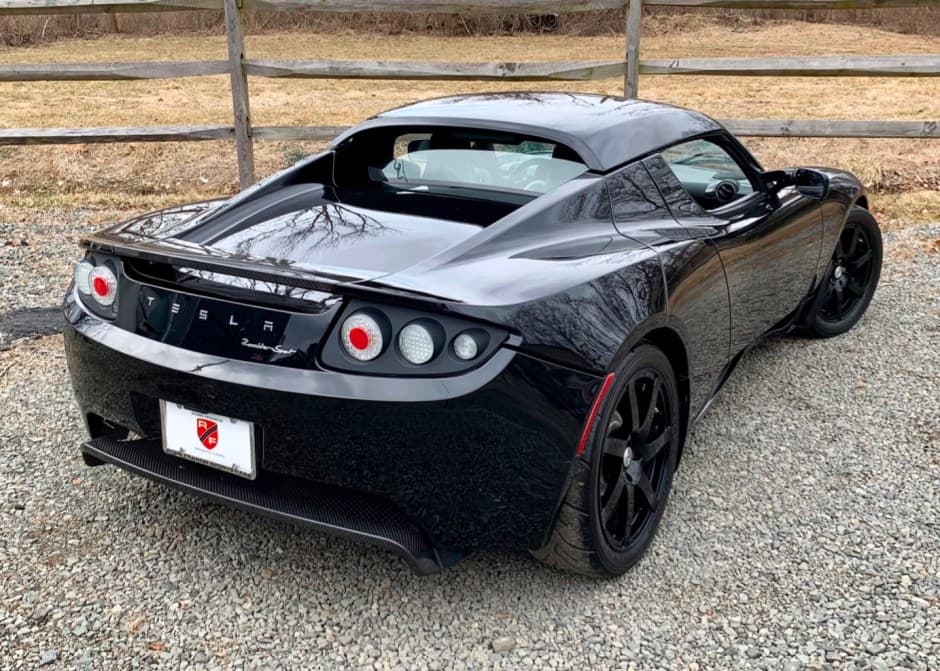2010 Tesla Roadster sold for $44,000
