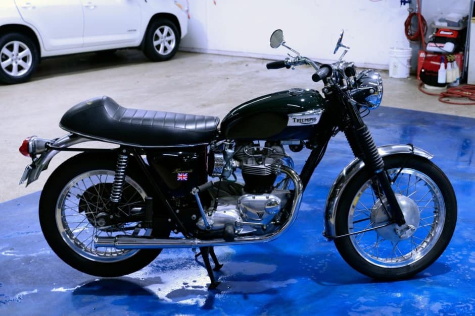 1964 Triumph Bonneville T120 sold for $8,500