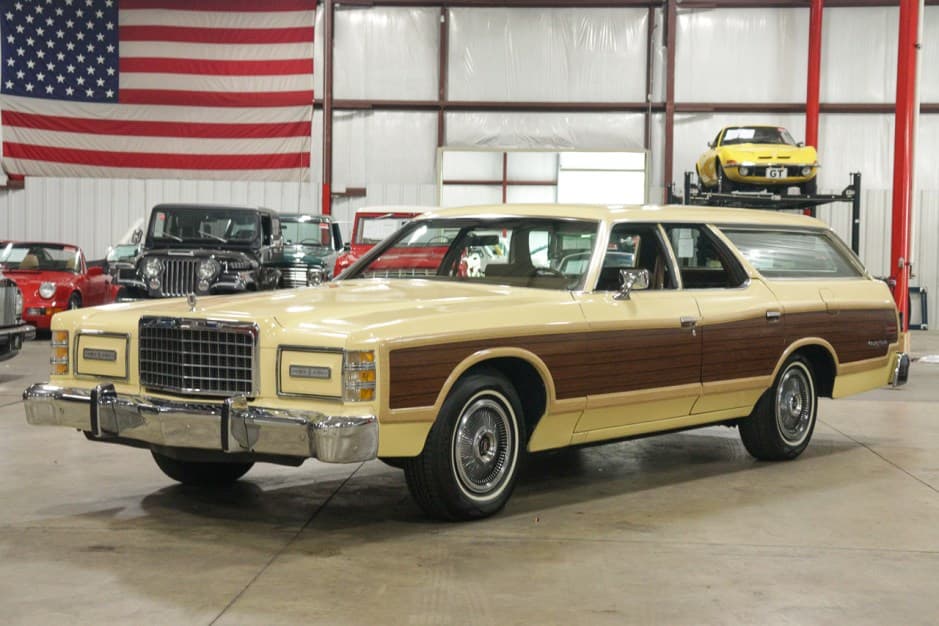1978 Ford Country Squire sold for $17,500