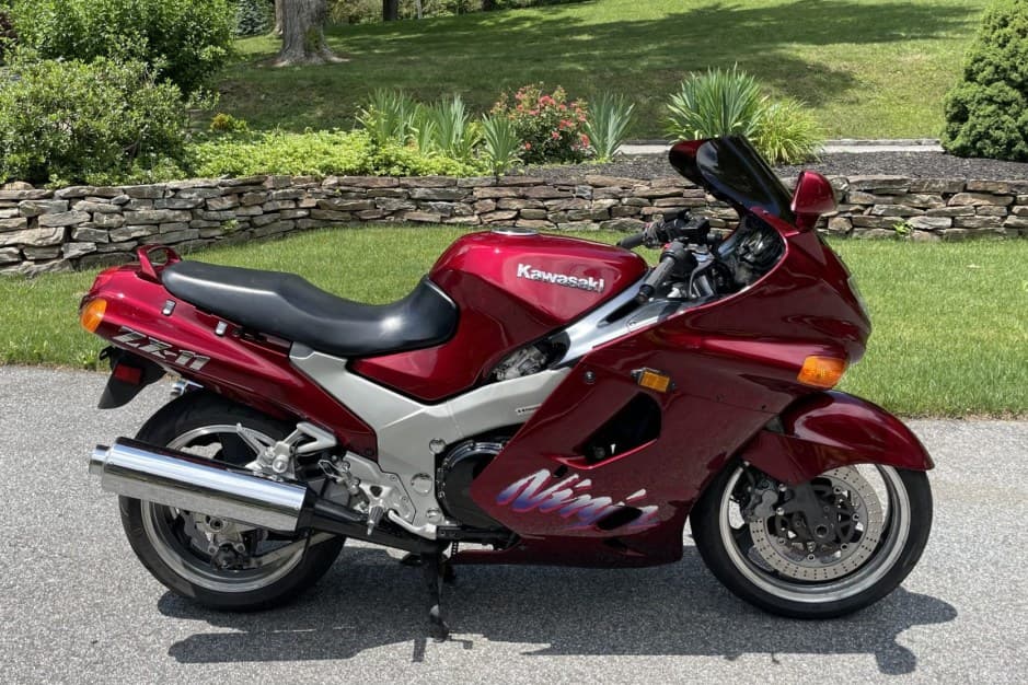 1993 Kawasaki Ninja sold for $4,055