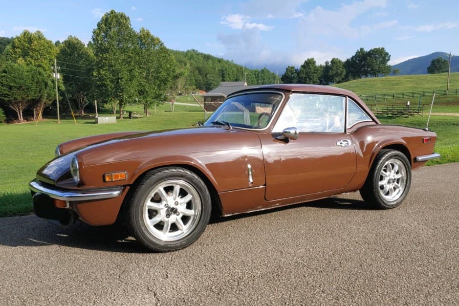 1976 Triumph Spitfire sold for $7,400