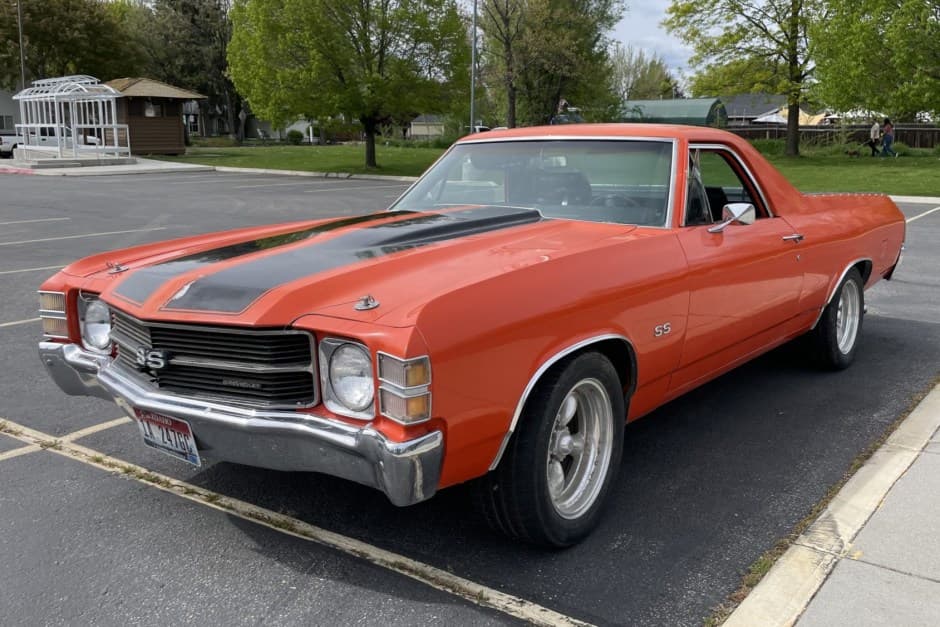 1971 Chevrolet El Camino sold for $24,250