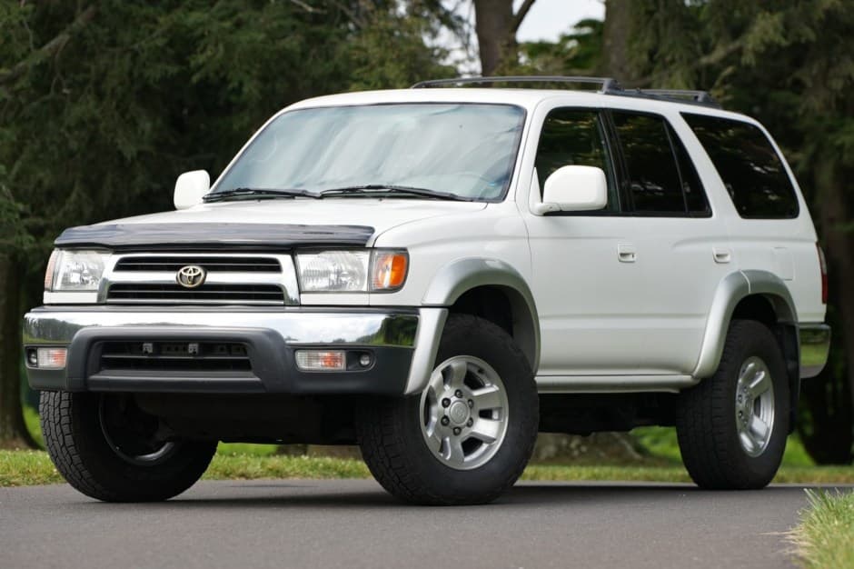 2000 Toyota 4Runner (N180) sold for $16,250