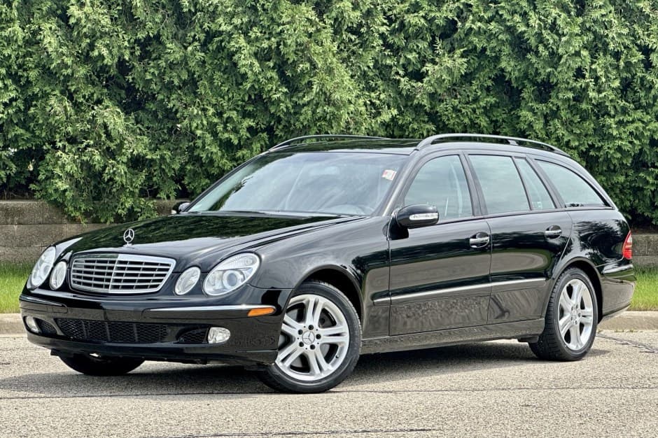2004 Mercedes-Benz W211 E-Class sold for $22,400